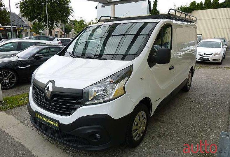 2015' Renault Trafic photo #1