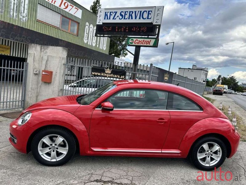 2012' Volkswagen Beetle photo #2