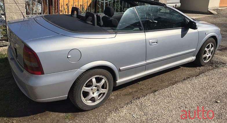 2003' Opel Astra photo #2