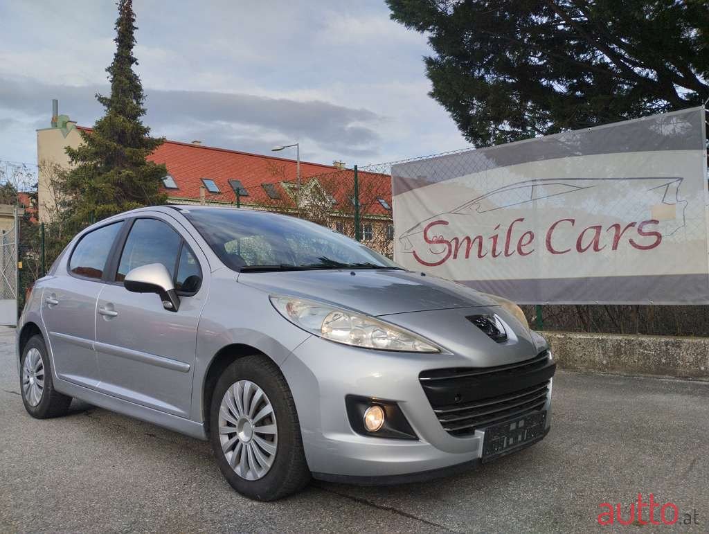 2009' Peugeot 207 photo #6