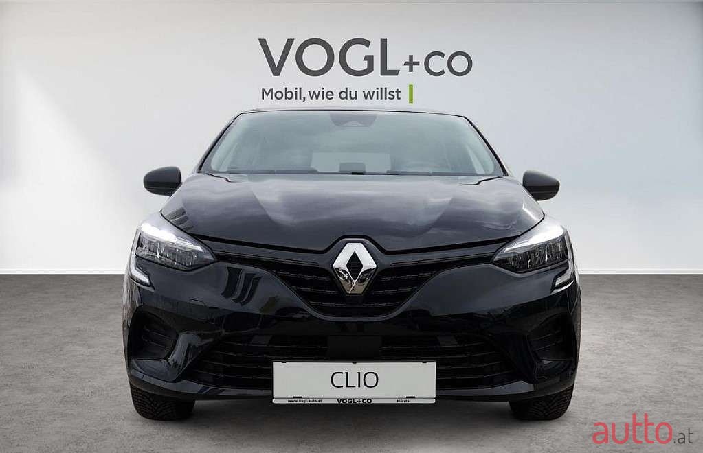 2022' Renault Clio photo #5