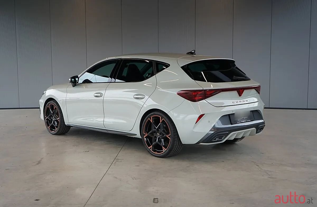 2024' Cupra Leon photo #3