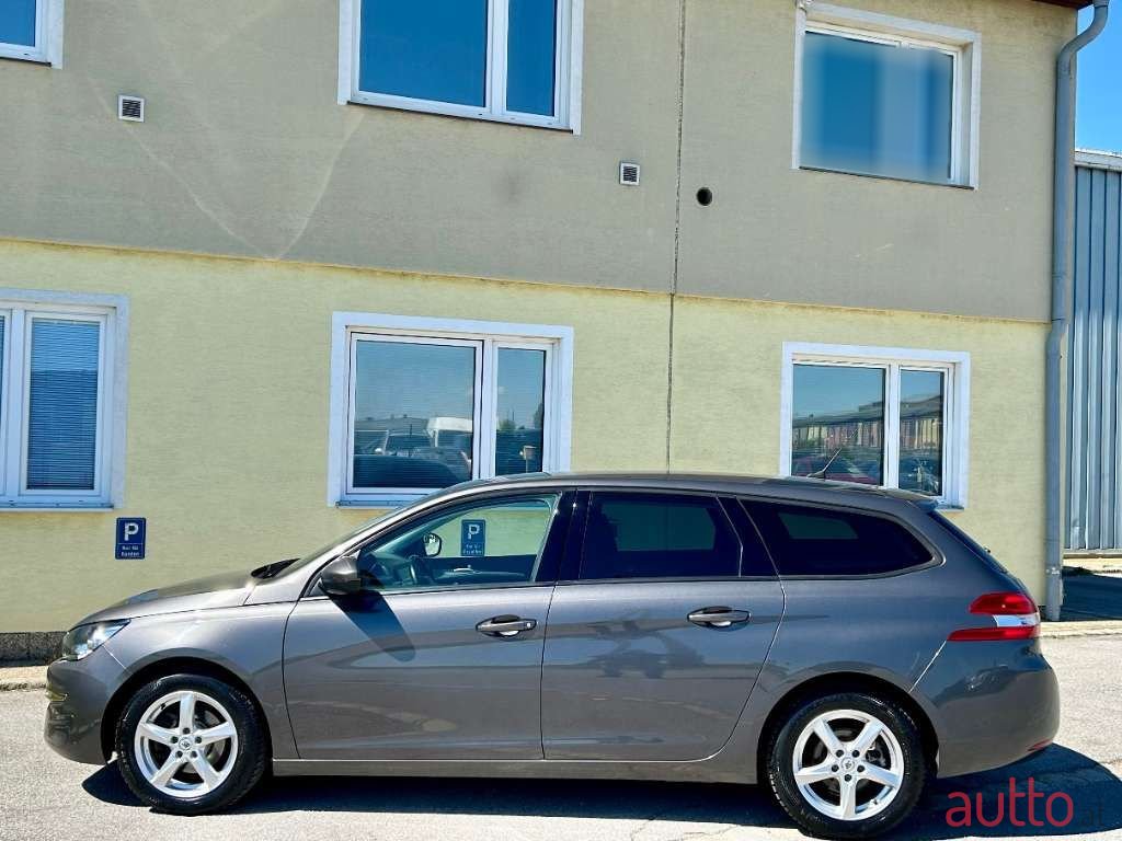 2017' Peugeot 308 photo #6