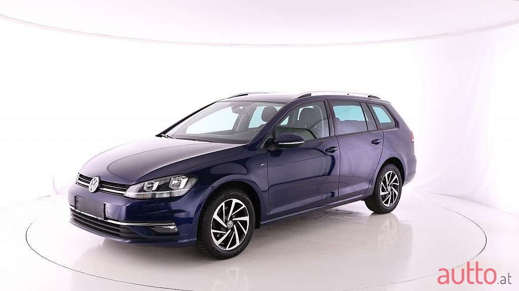 2018' Volkswagen Golf photo #1