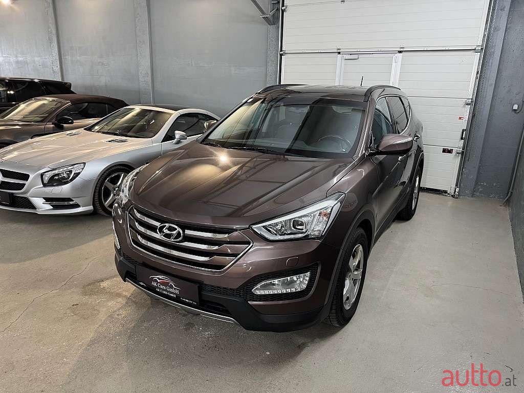 2014' Hyundai Santa Fe photo #5