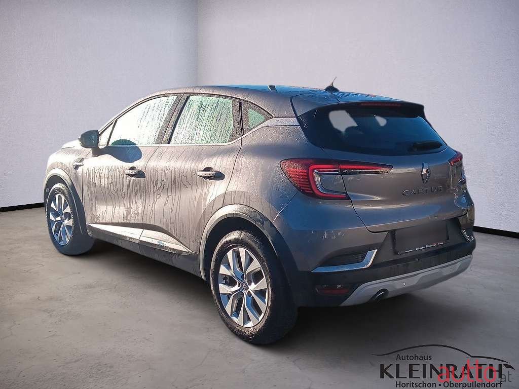 2020' Renault Captur photo #5