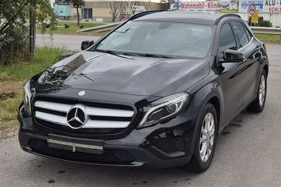2014' Mercedes-Benz Gla-Klasse