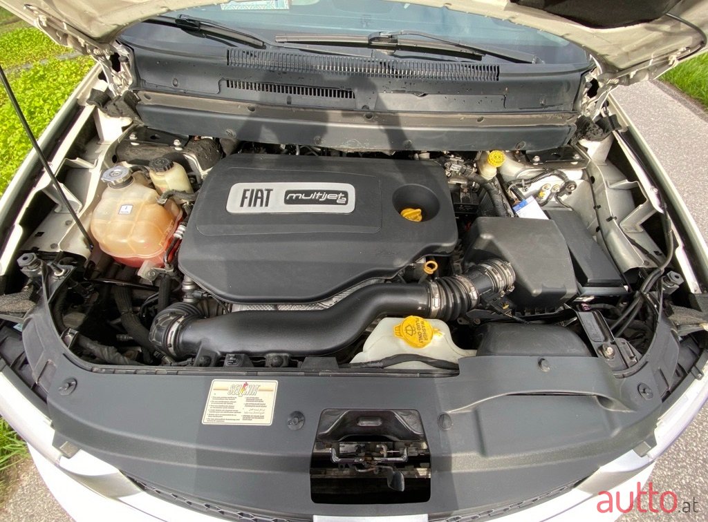 2014' Fiat Freemont photo #6