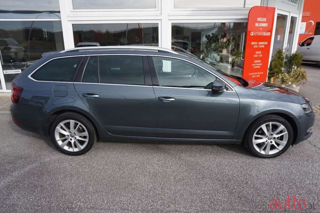 2019' Skoda Octavia photo #3