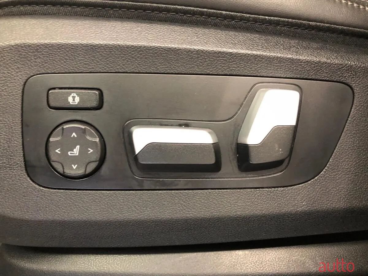2023' BMW X5 photo #6