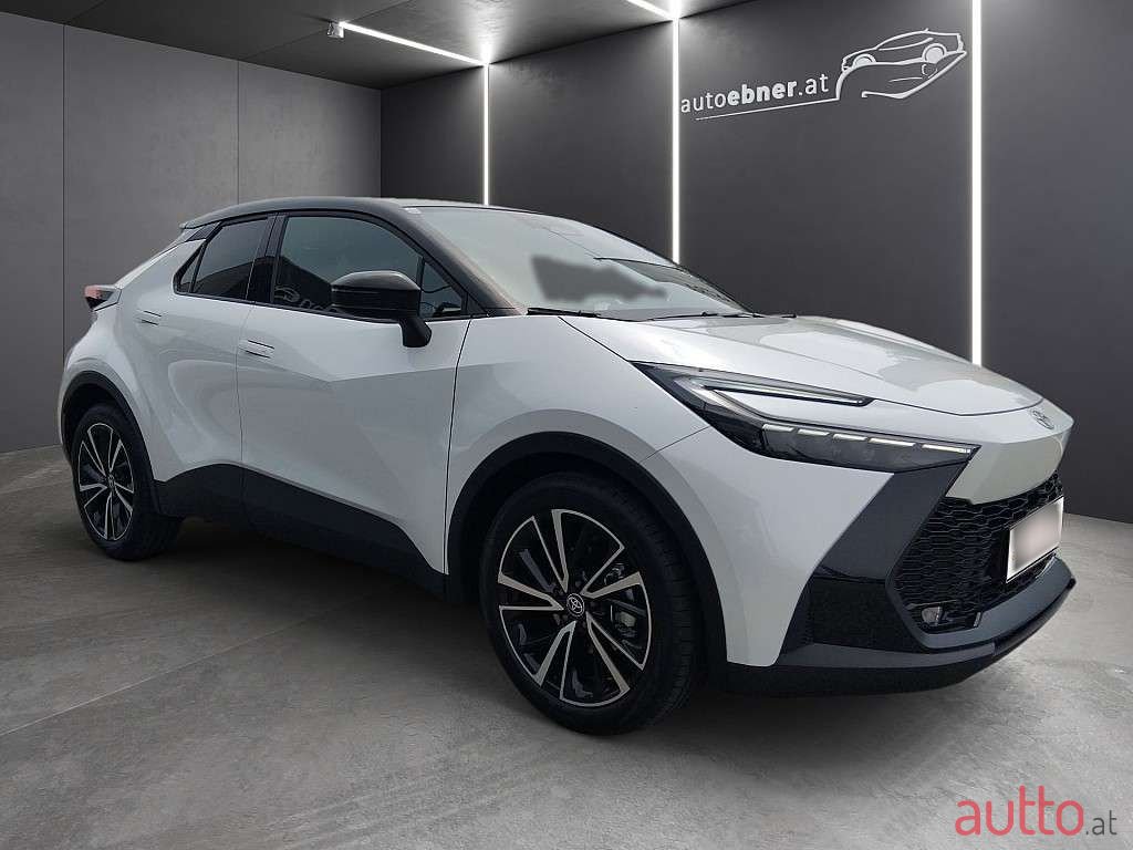 2024' Toyota C-HR photo #3