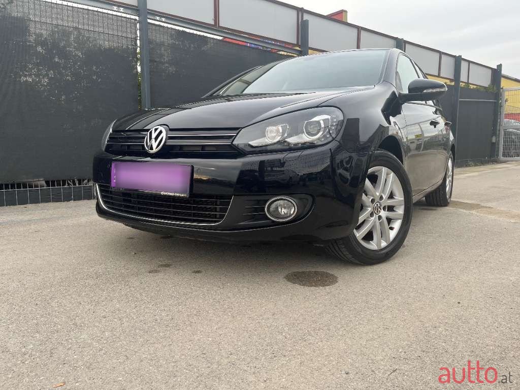 2012' Volkswagen Golf photo #2