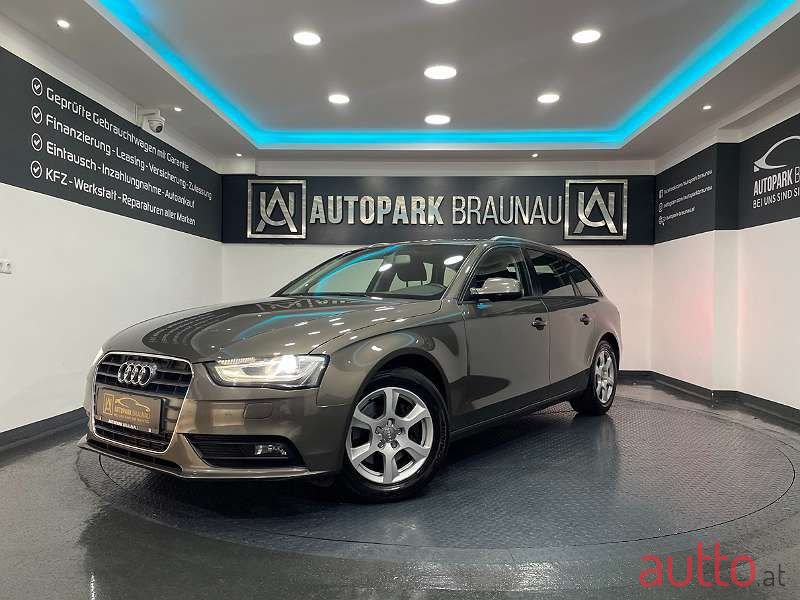 2012' Audi A4 photo #1