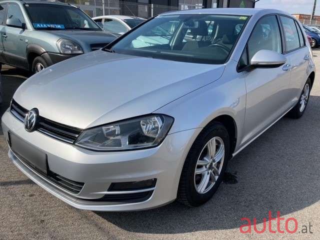 2015' Volkswagen Golf photo #3