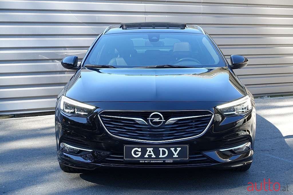 2017' Opel Insignia photo #3
