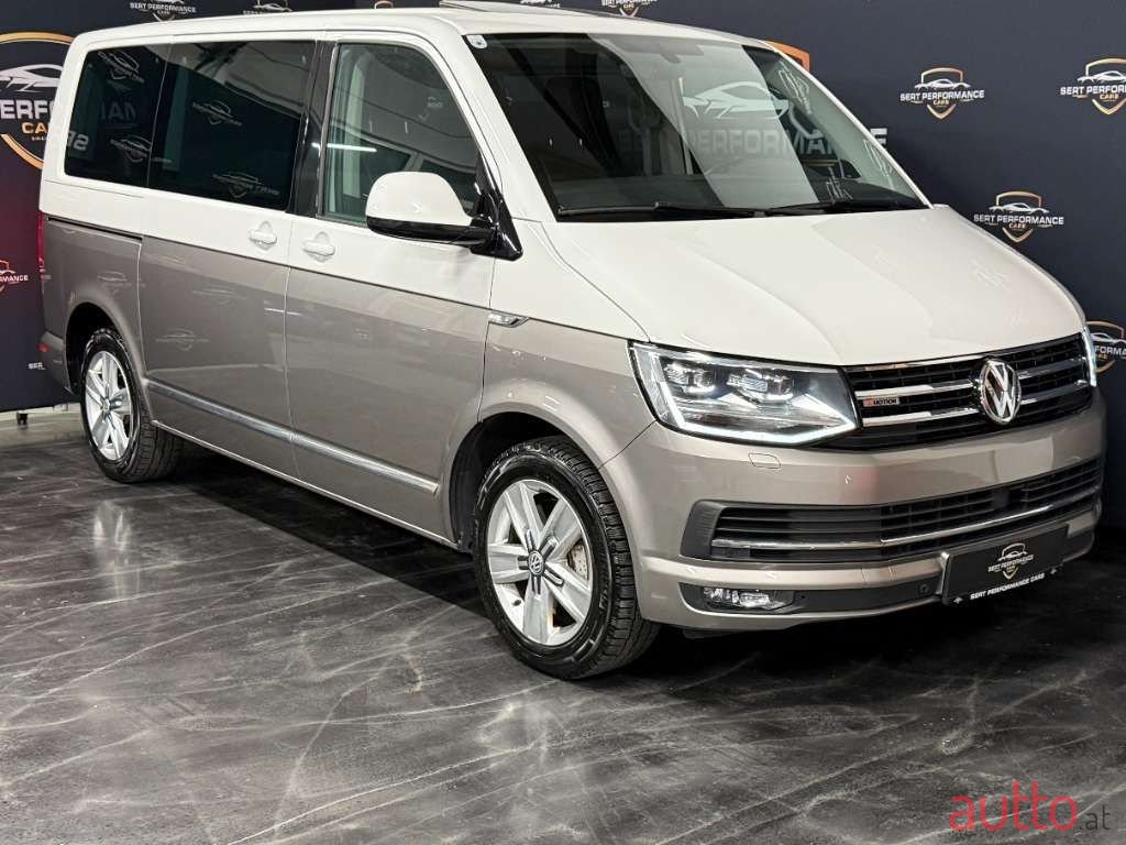 2017' Volkswagen Multivan photo #3
