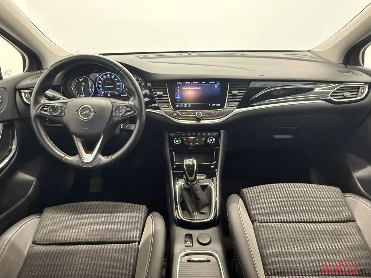 2019' Opel Astra photo #5