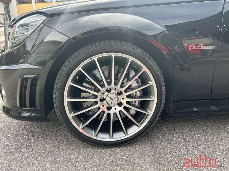 2010' Mercedes-Benz C-Klasse photo #2