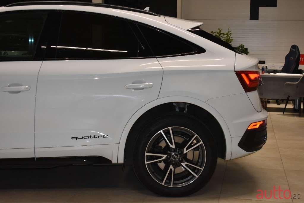 2022' Audi Q5 photo #6