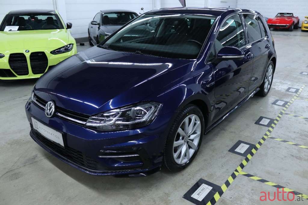 2017' Volkswagen Golf photo #3