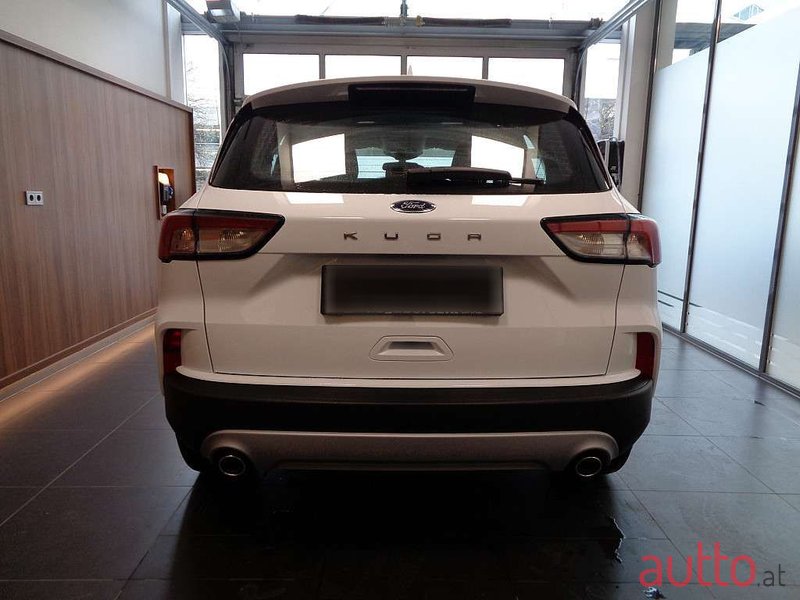 2023' Ford Kuga photo #4