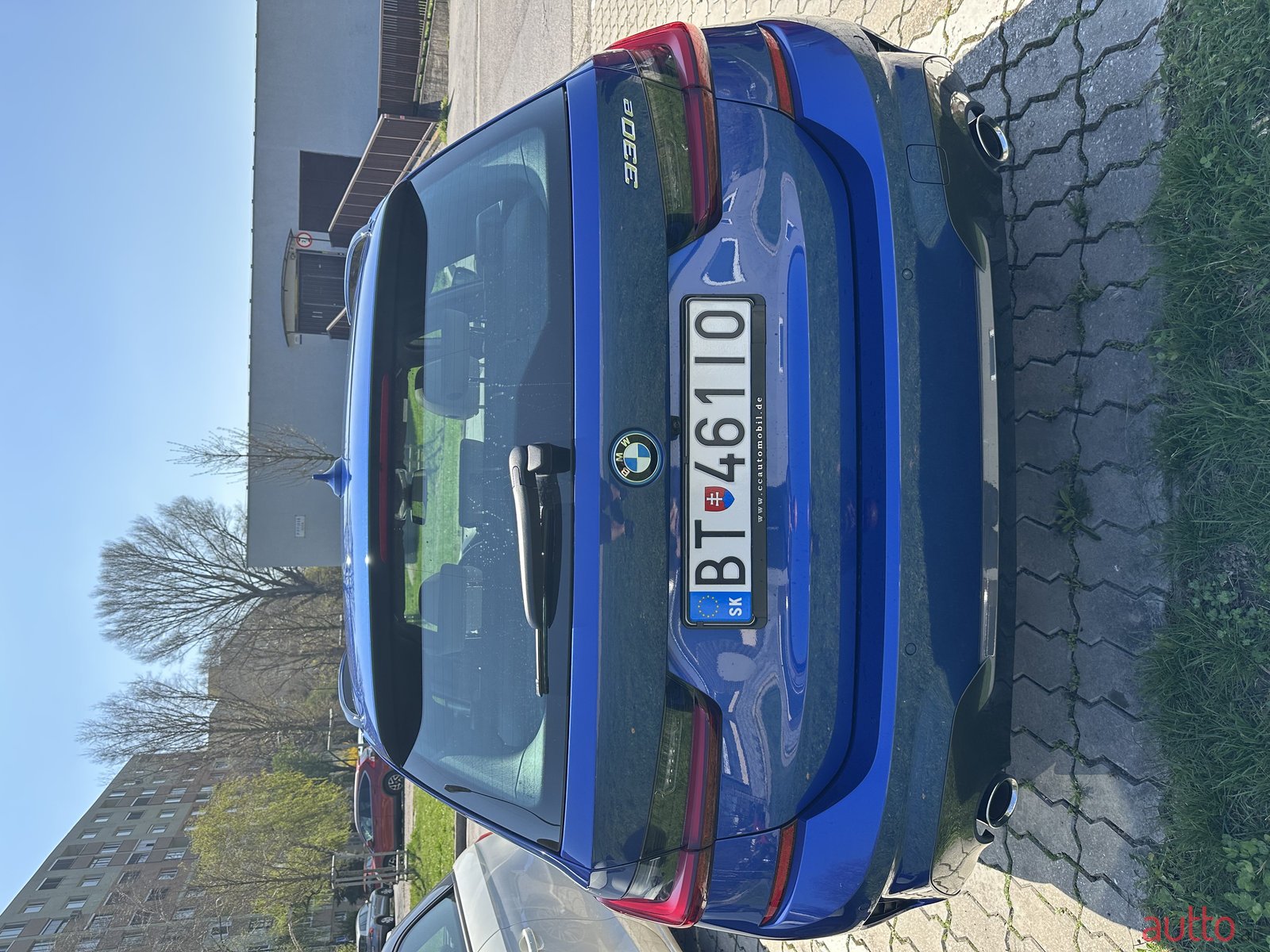 2022' BMW 3 Series Touring 330E Hybrid photo #5