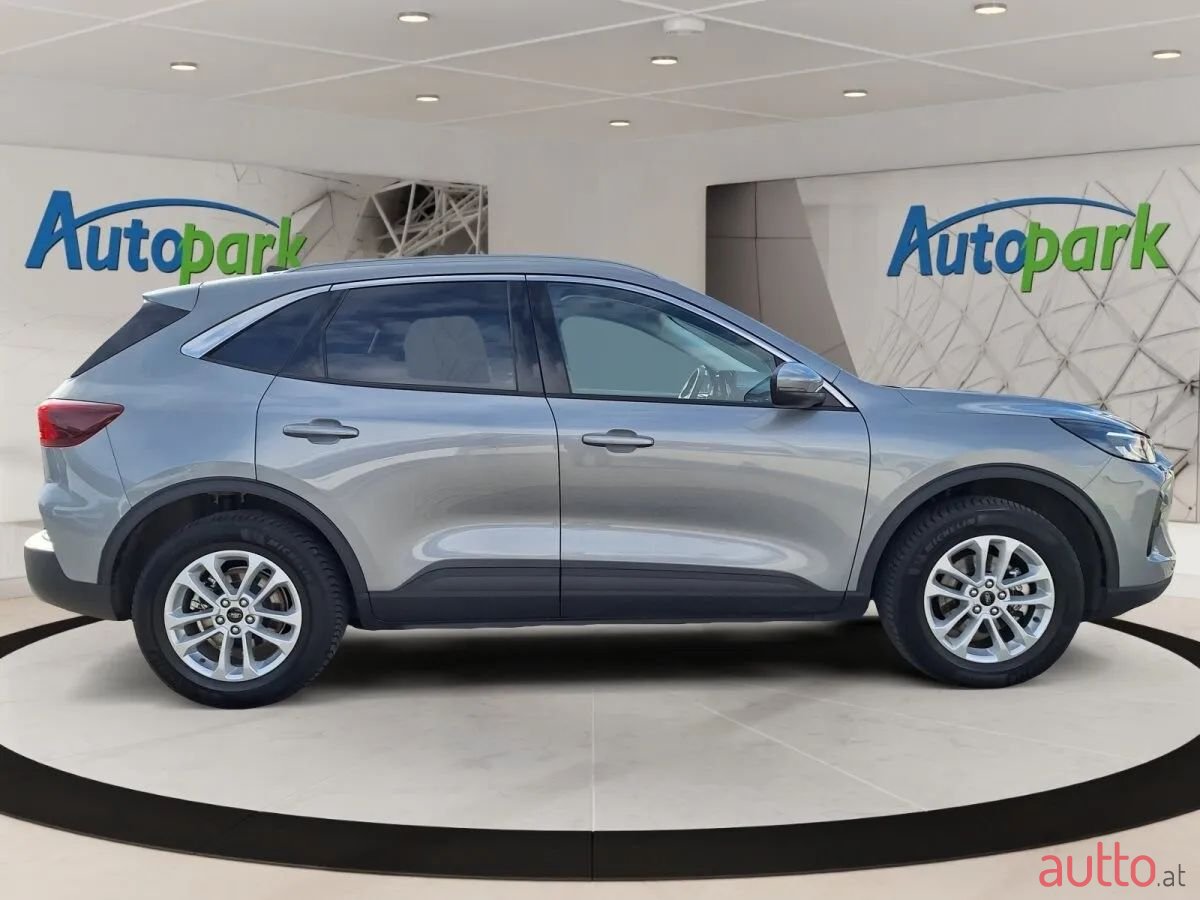 2024' Ford Kuga photo #4