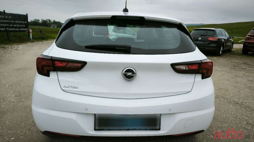 2021' Opel Astra photo #3
