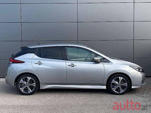 2018' Nissan Leaf photo #2