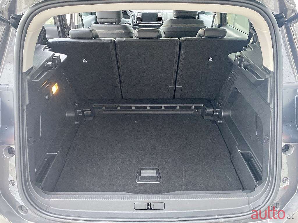 2020' Citroen C5 Aircross photo #6