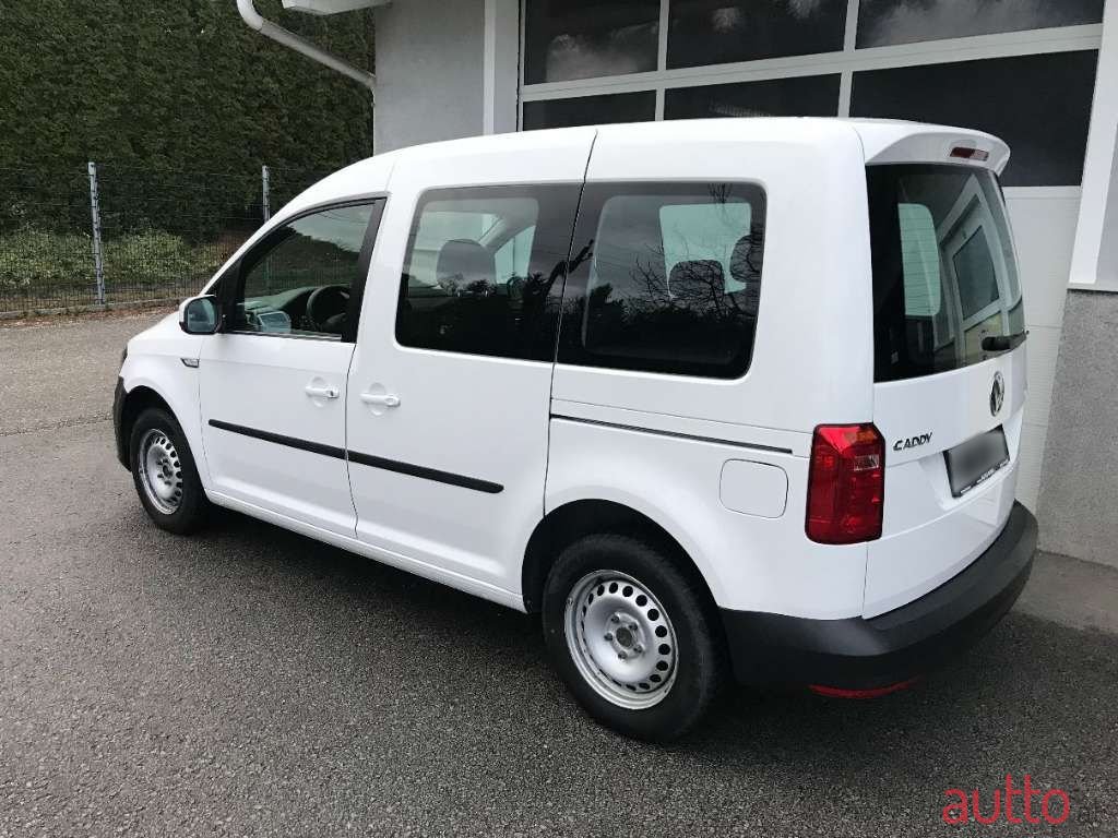 2016' Volkswagen Caddy photo #2