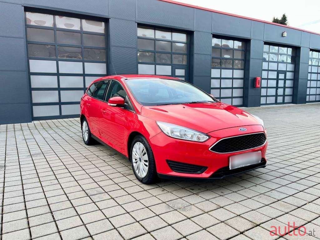 2017' Ford Focus photo #3