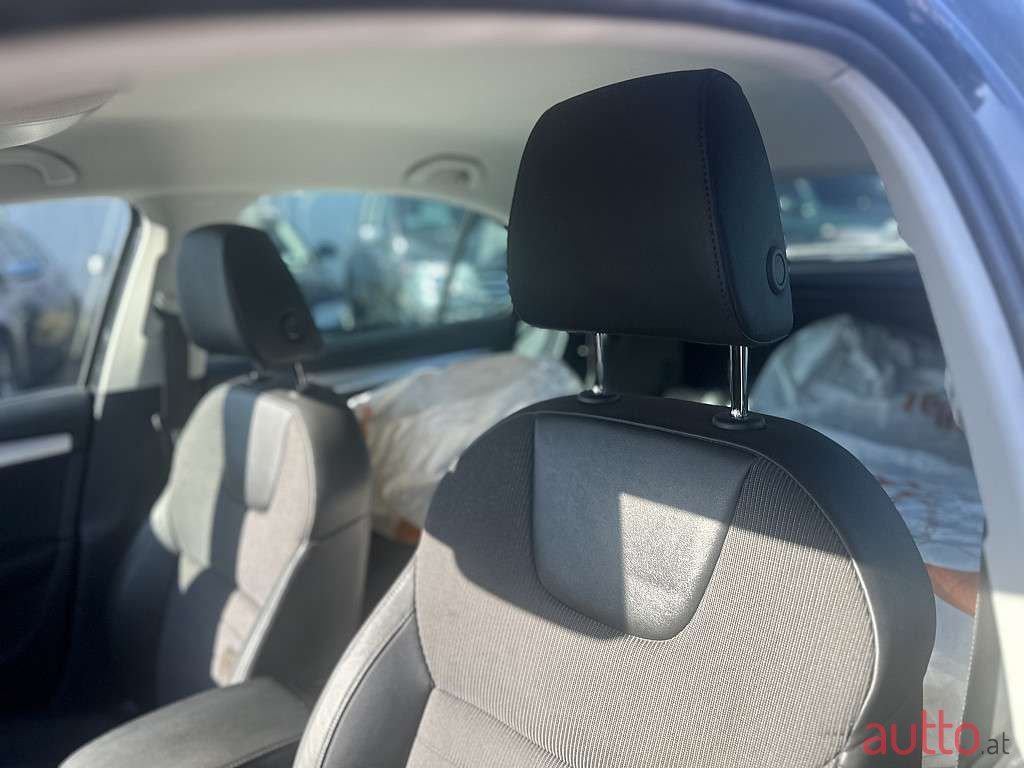 2013' Skoda Octavia photo #5