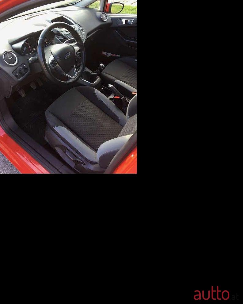 2015' Ford Fiesta photo #1