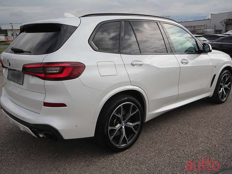 2021' BMW X5 photo #6