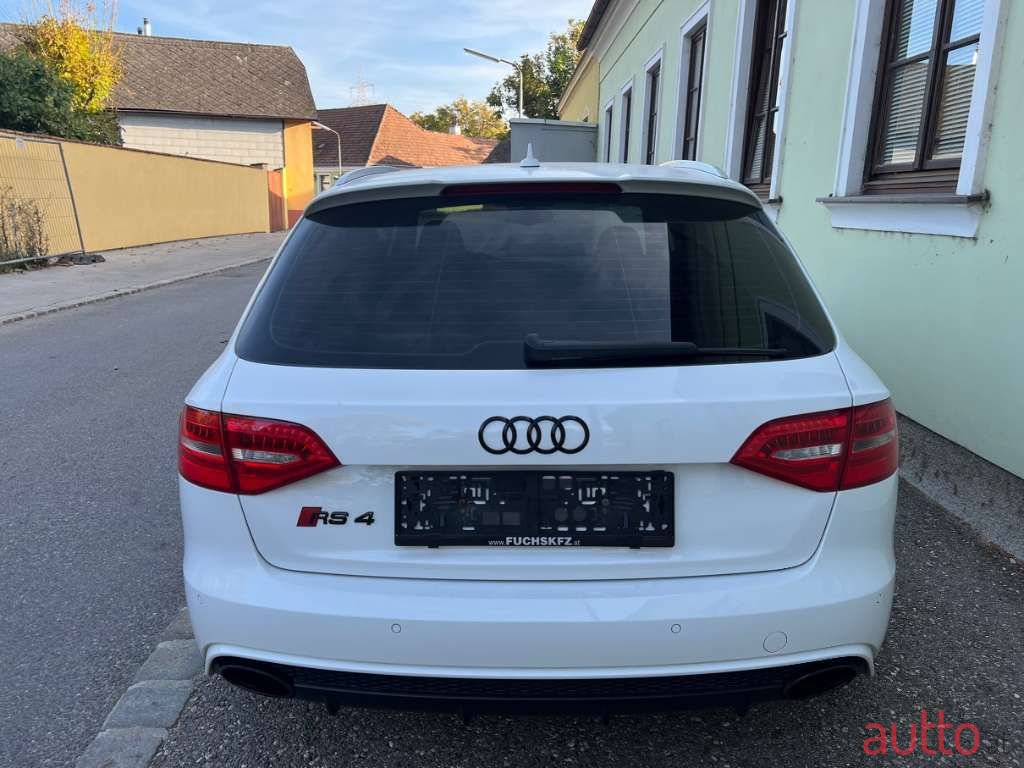 2013' Audi A4 photo #4