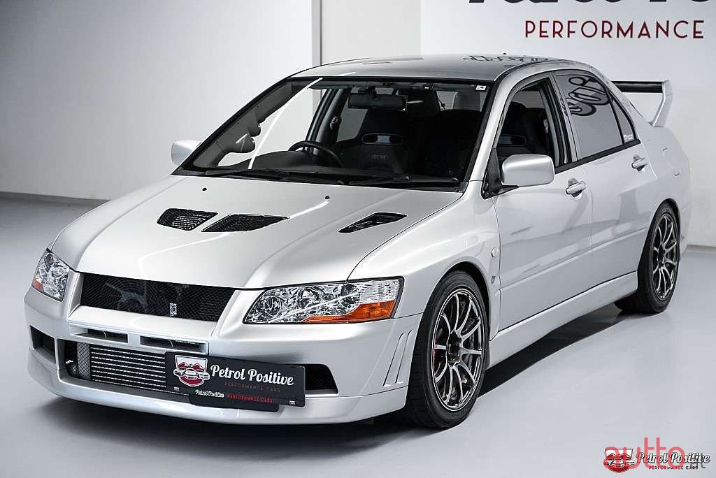 2001' Mitsubishi Lancer photo #5
