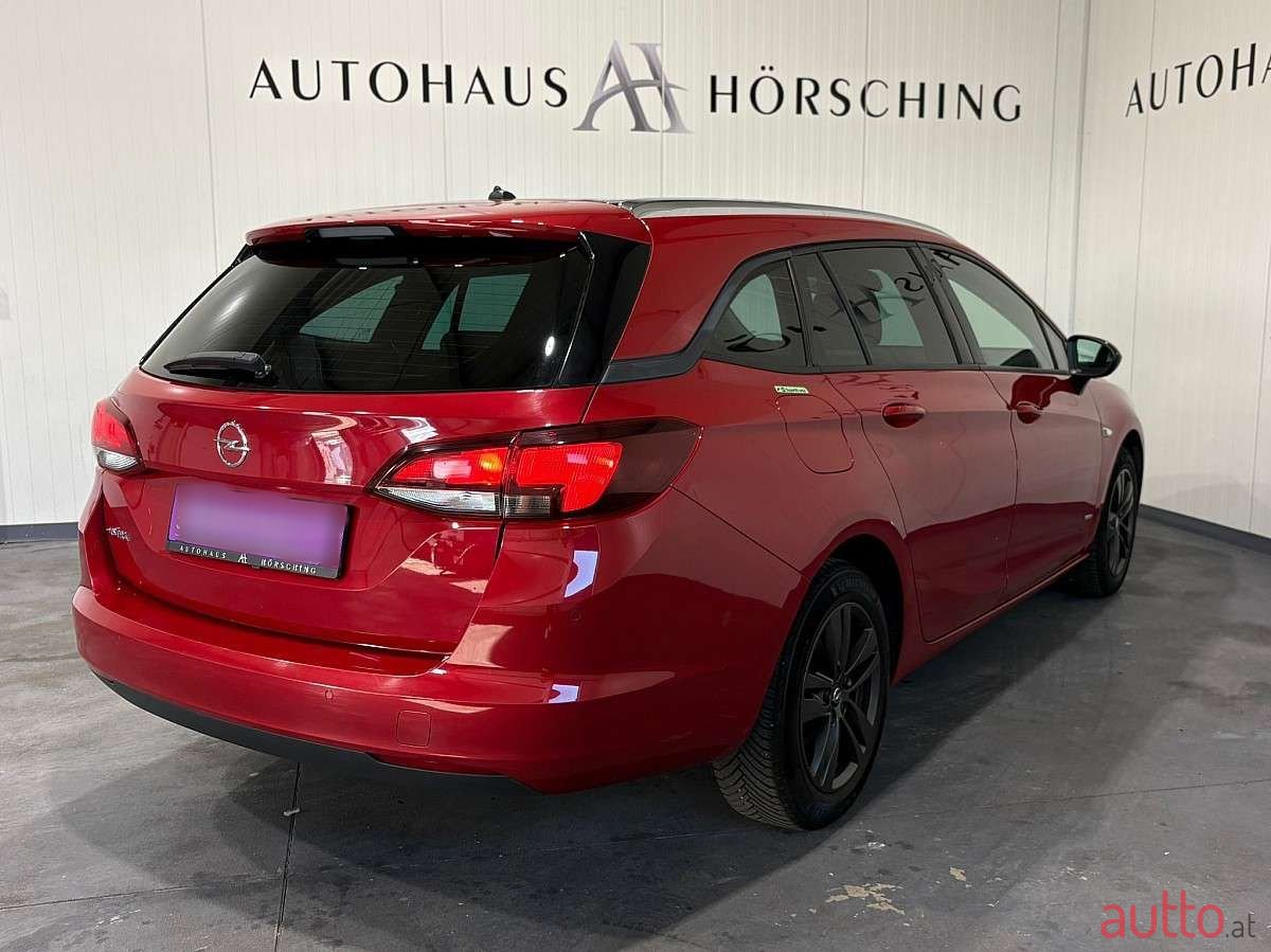 2022' Opel Astra photo #6