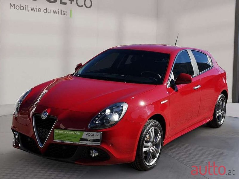 2018' Alfa Romeo Giulietta photo #1