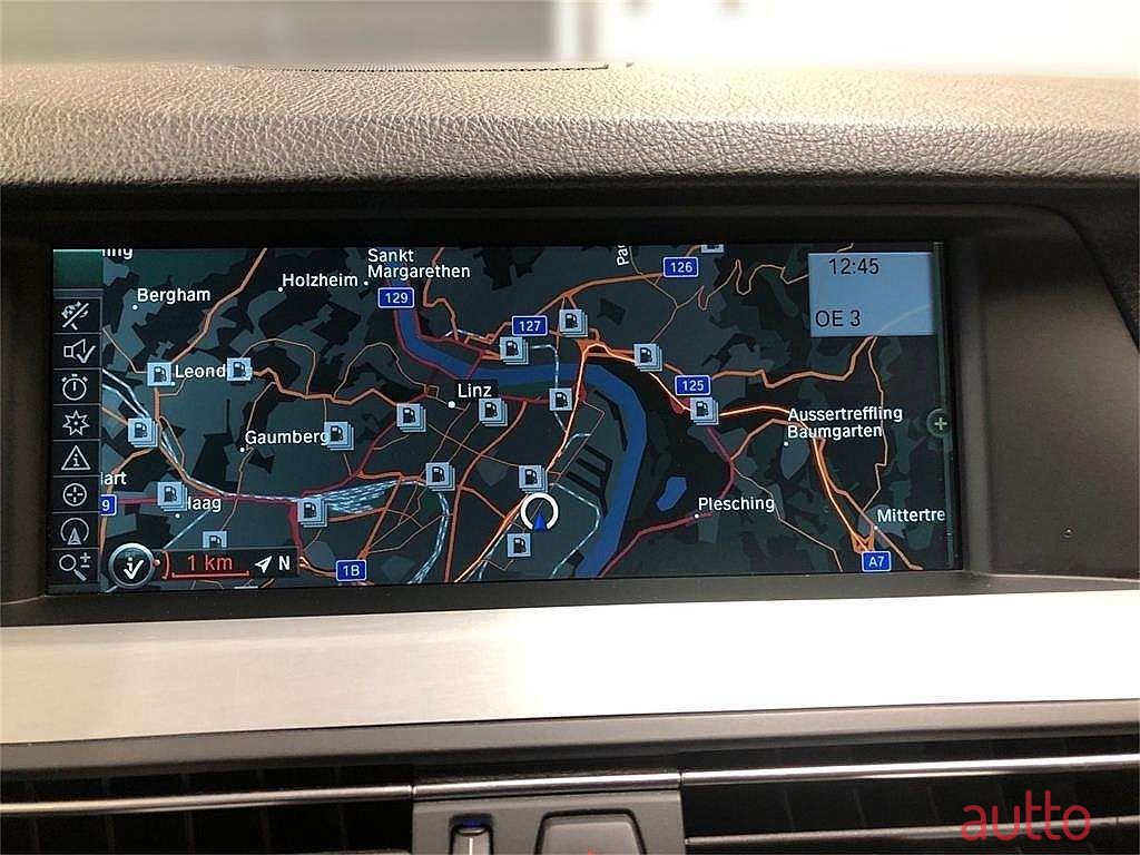 2012' BMW 5Er-Reihe photo #6