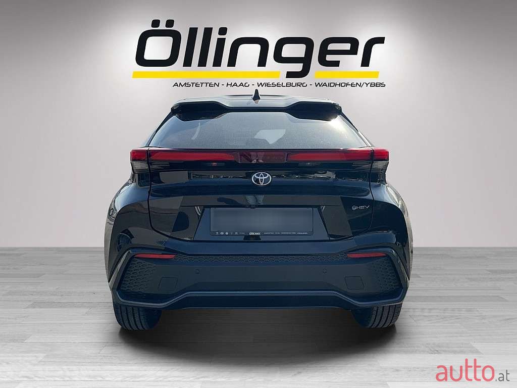 2024' Toyota C-HR photo #4