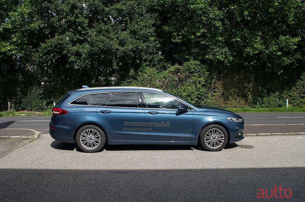 2021' Ford Mondeo photo #3