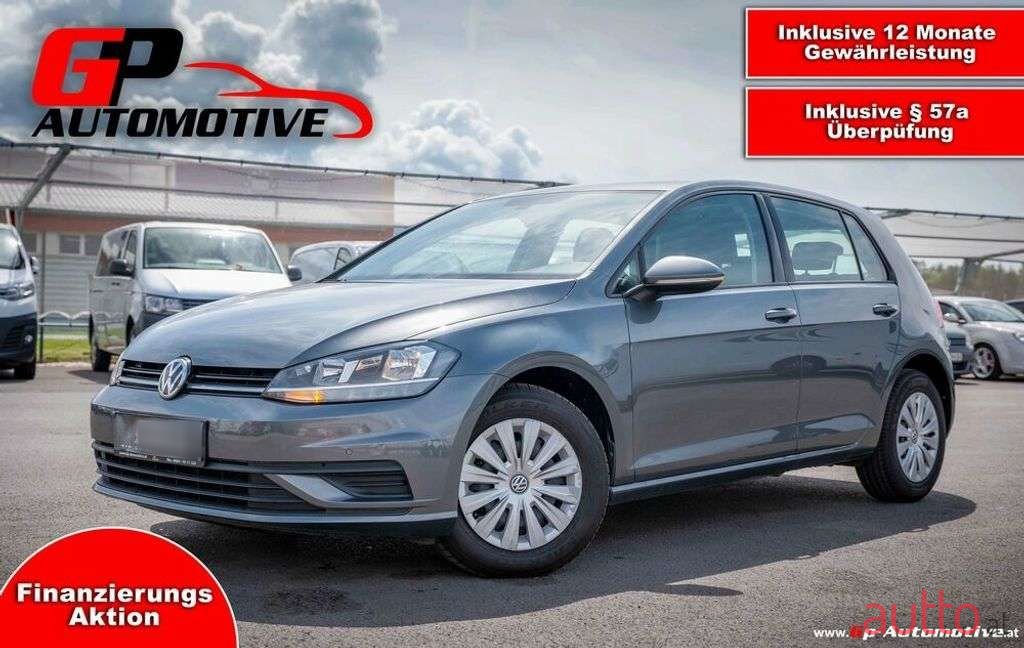 2018' Volkswagen Golf photo #1