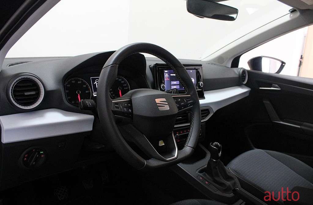 2022' SEAT Ibiza photo #5