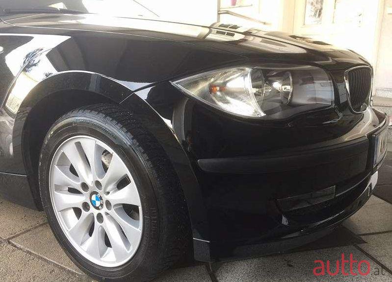 2009' BMW 1Er-Reihe photo #1