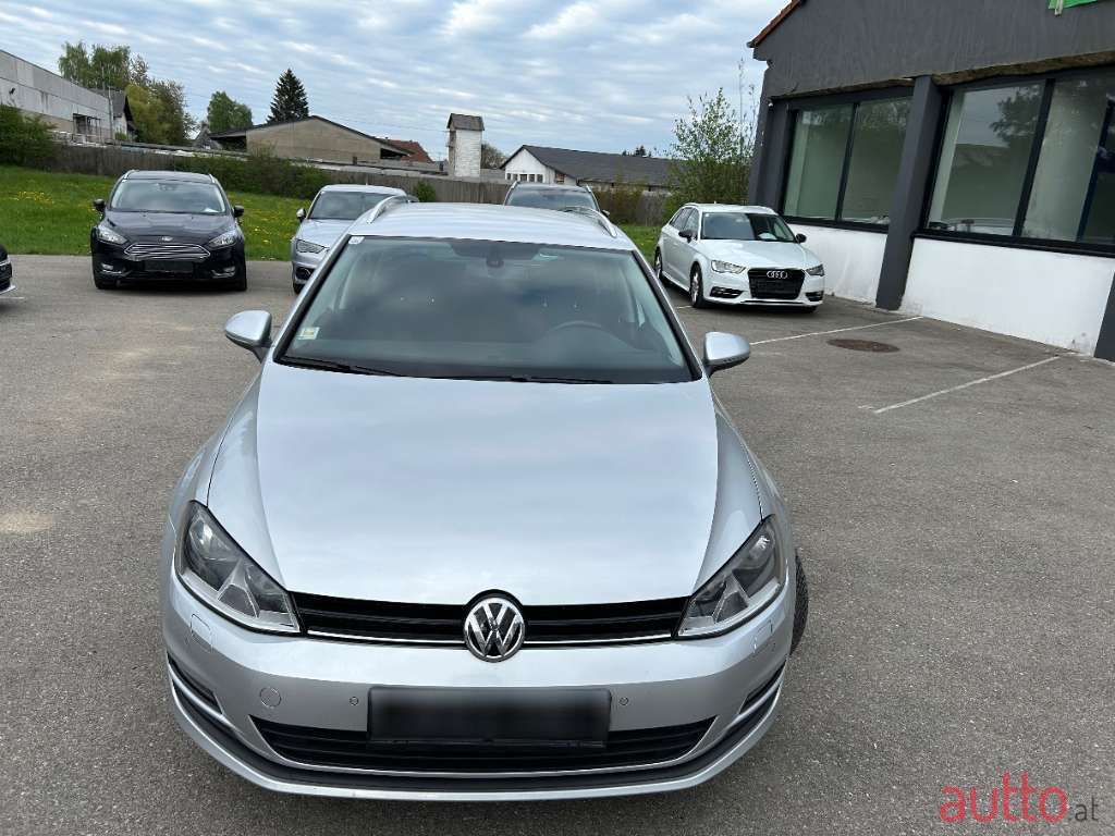 2013' Volkswagen Golf photo #1