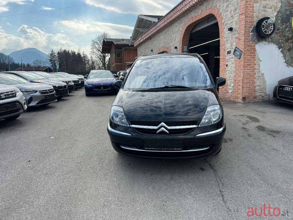 2014' Citroen C8 photo #4