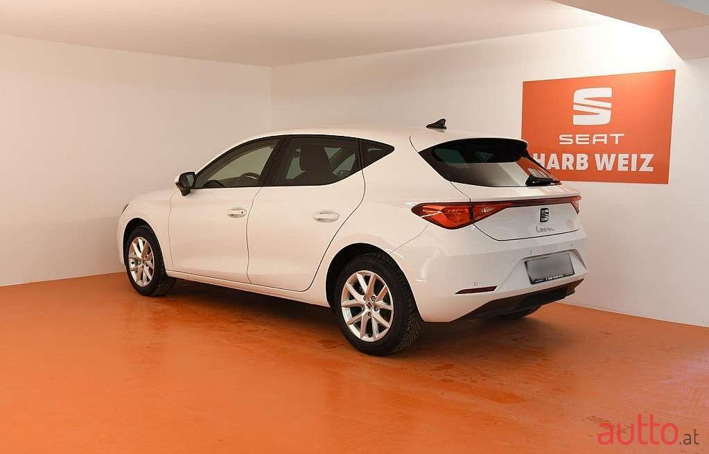 2023' SEAT Leon photo #3