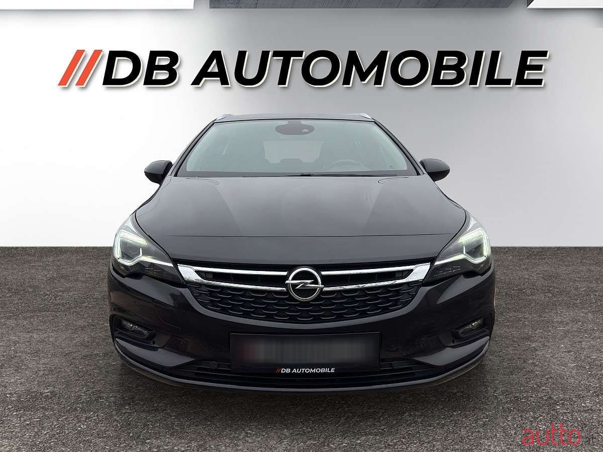 2016' Opel Astra photo #2