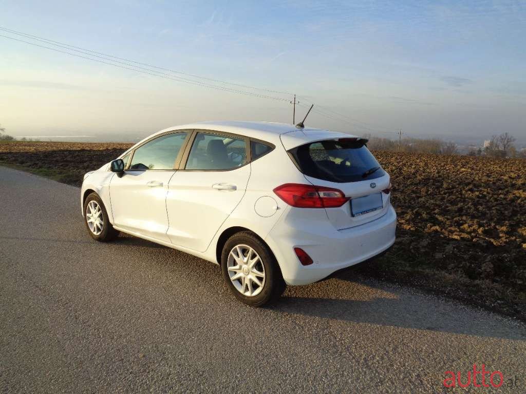 2017' Ford Fiesta photo #5